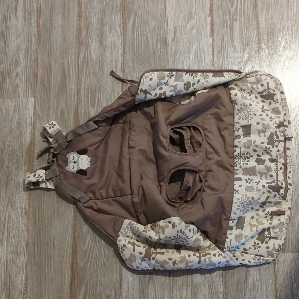 Deluxe Eddie Bauer shopping cart cover. Woodland creature print neutral colors